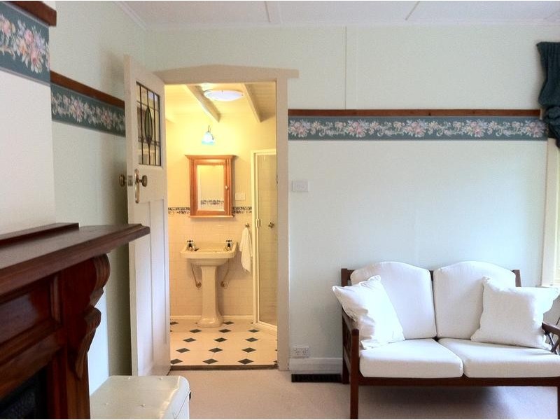 2 Alpine Crescent, Kallista VIC 3791