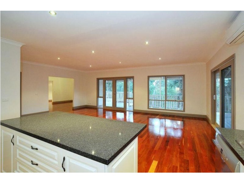 7 Cedar Grove, Selby VIC 3159