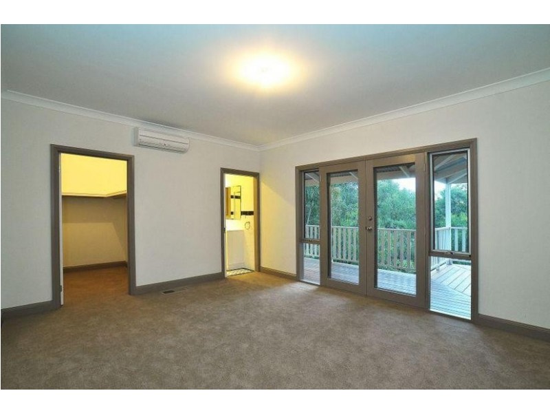 7 Cedar Grove, Selby VIC 3159