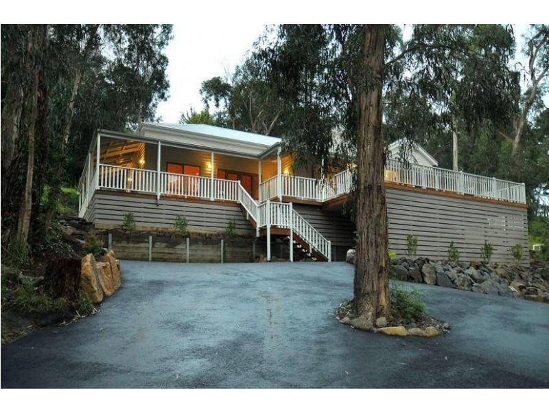 7 Cedar Grove, Selby VIC 3159