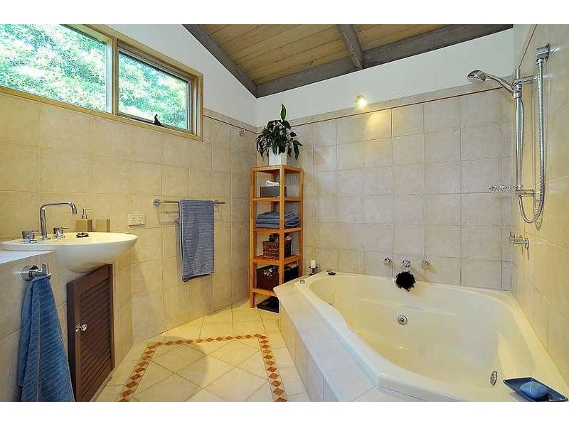 34 Grandview Crescent, Upper Ferntree Gully VIC 3156