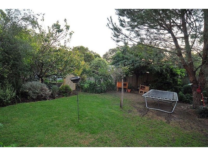2 Schneider Street, Ferntree Gully VIC 3156