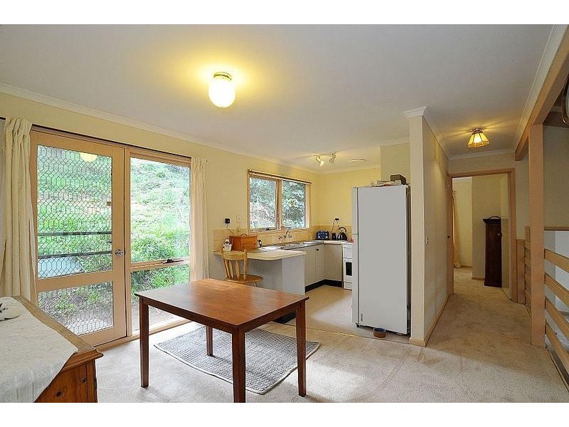 8 Creek Road, Belgrave VIC 3160