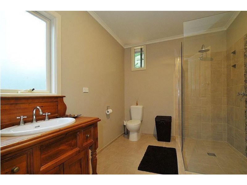 9 Kalulu Road, Tecoma VIC 3160