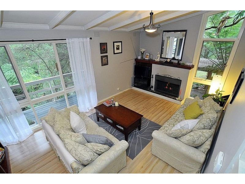 23 Sunnyside Terrace, Emerald VIC 3782