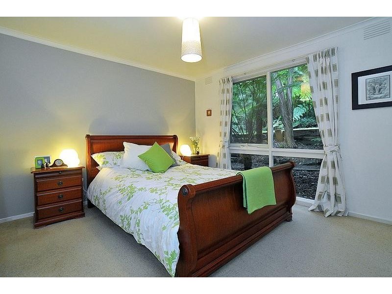 23 Sunnyside Terrace, Emerald VIC 3782