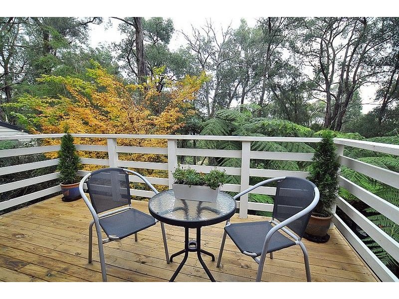 23 Sunnyside Terrace, Emerald VIC 3782