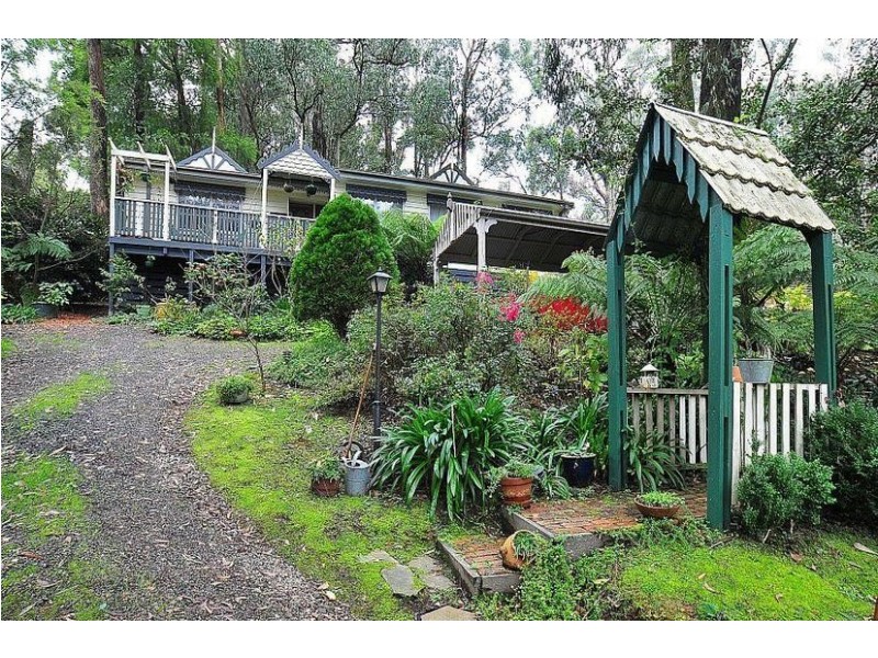 21 Sunnyside Terrace, Emerald VIC 3782