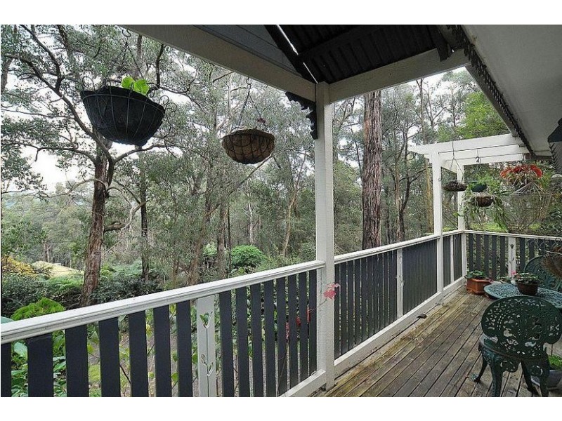 21 Sunnyside Terrace, Emerald VIC 3782