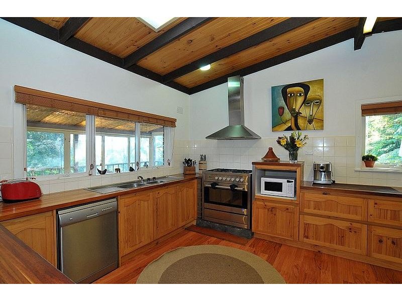 7 Glenvista Avenue, Emerald VIC 3782