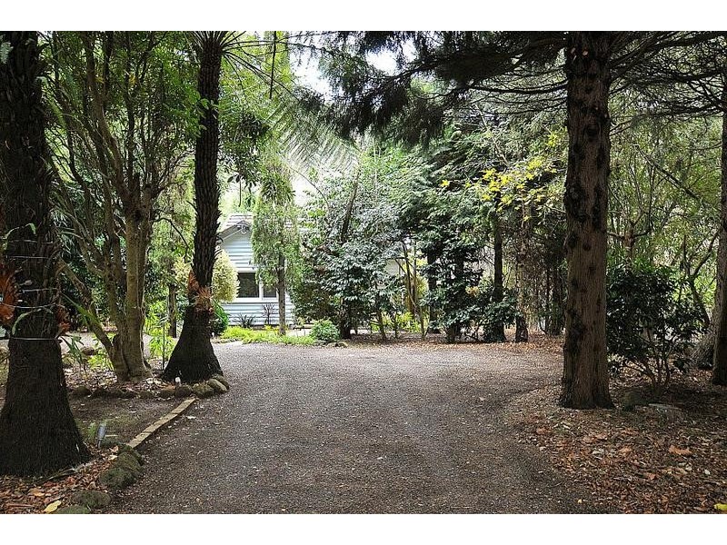 32 View Road, The Patch VIC 3792