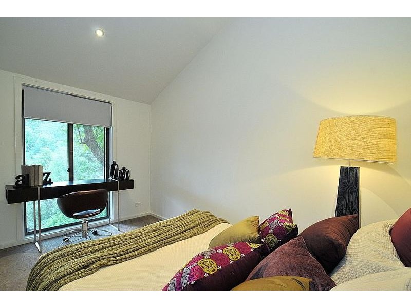 30 Wynette Avenue, Upper Ferntree Gully VIC 3156