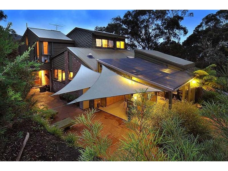 73 Temple Road, Selby VIC 3159