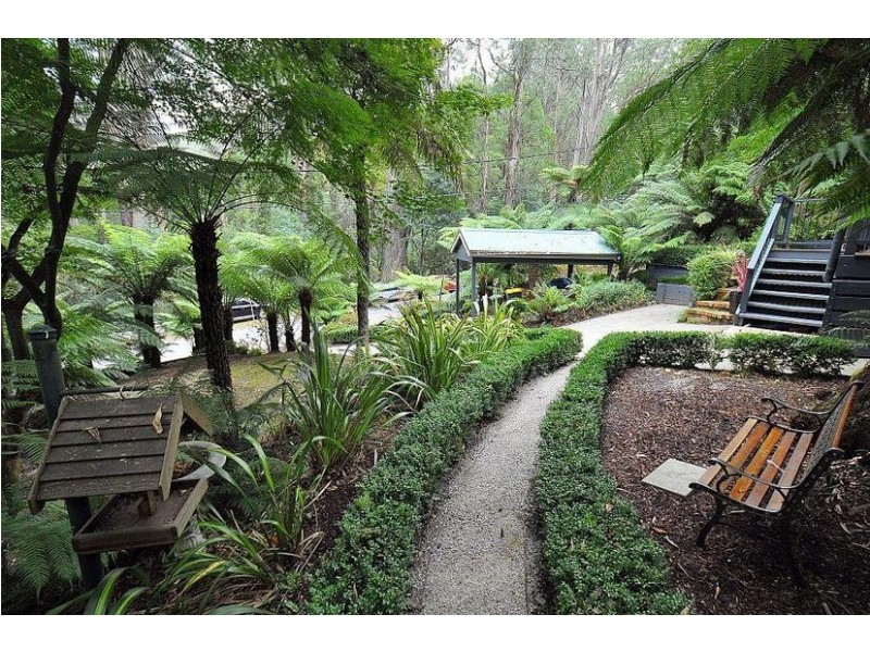 39 Perrins Creek Rd, Kallista VIC 3791