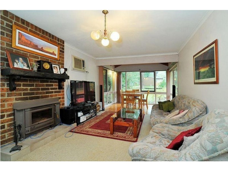 9 Heath Road, Belgrave Heights VIC 3160