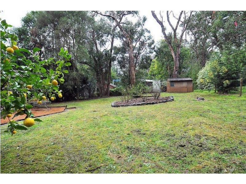 9 Heath Road, Belgrave Heights VIC 3160