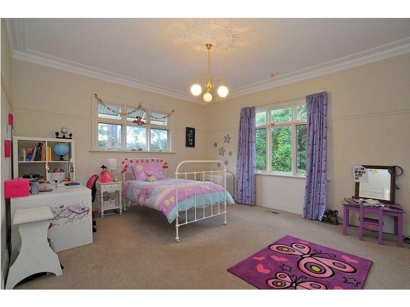 401-403 Glenfern Road, Upwey VIC 3158