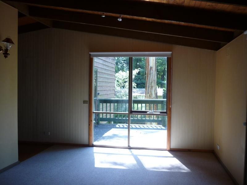 28 Alexander Avenue, Upwey VIC 3158