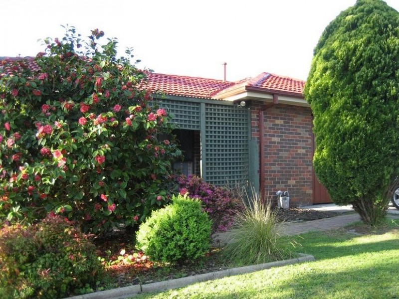 1/3 Bowen St, Ferntree Gully VIC 3156