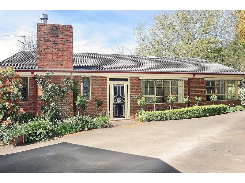 4 Lawrence Road, The Patch VIC 3792