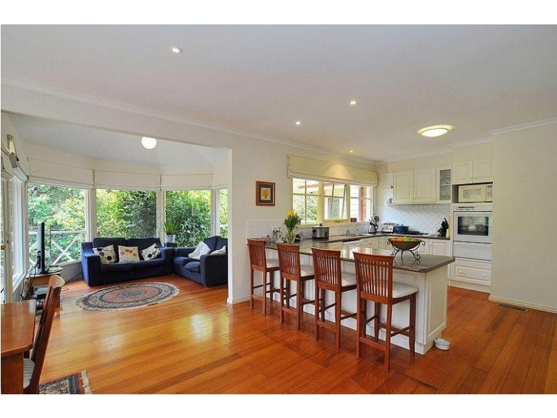 4 Lawrence Road, The Patch VIC 3792