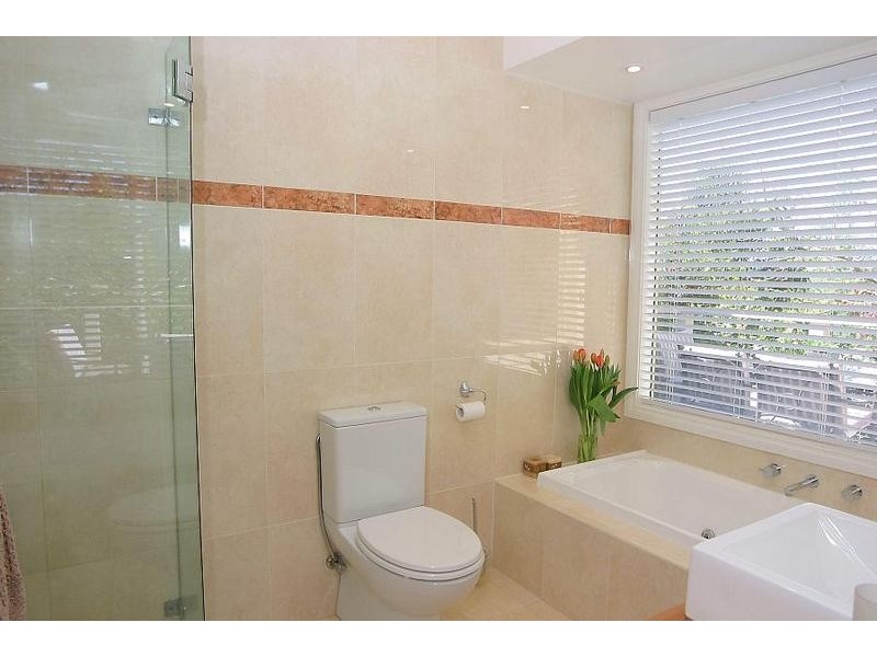 4 Lawrence Road, The Patch VIC 3792