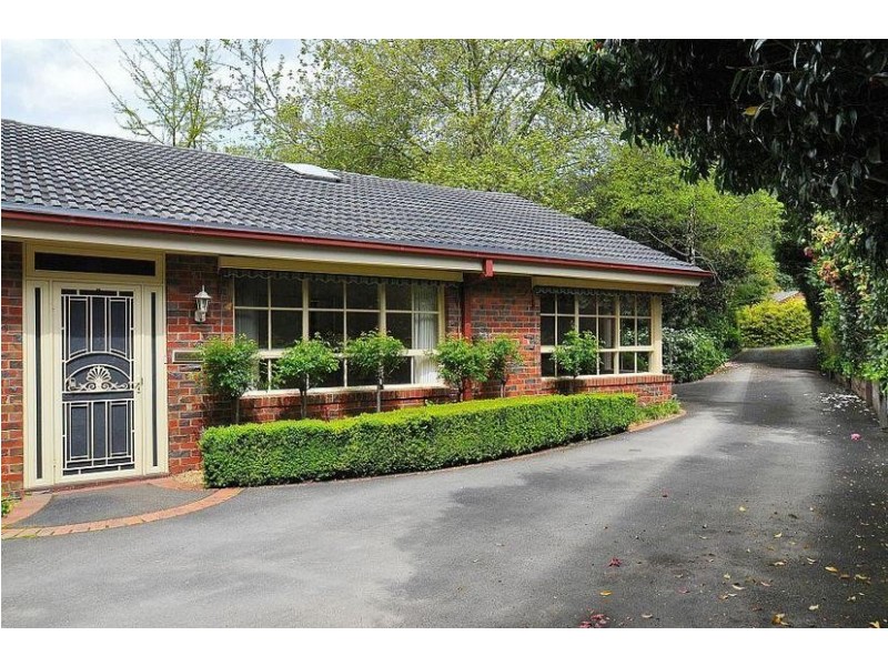 4 Lawrence Road, The Patch VIC 3792