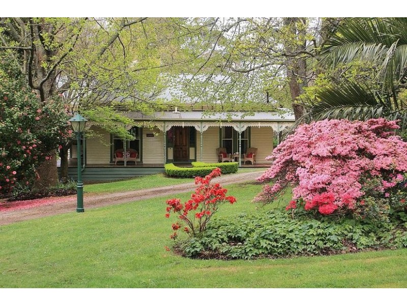 7 Clarkmont Road, Sassafras VIC 3787