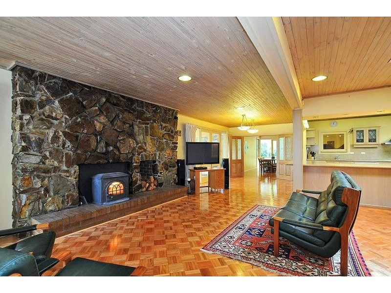 26 Grantulla Road, Selby VIC 3159