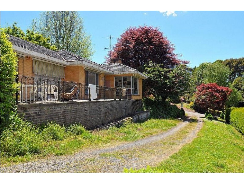 7 Lawrence Road, The Patch VIC 3792