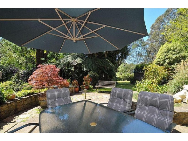 9 Mernda Road, Olinda VIC 3788