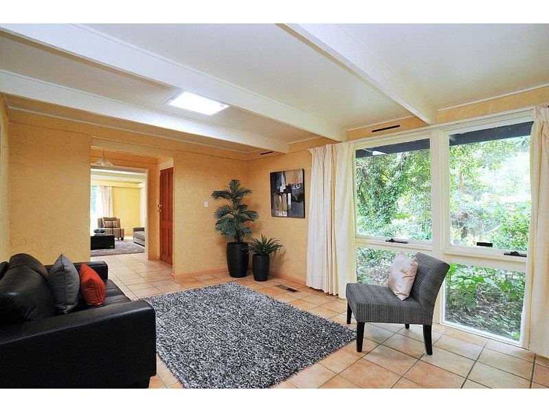 6 Borang Avenue, Selby VIC 3159