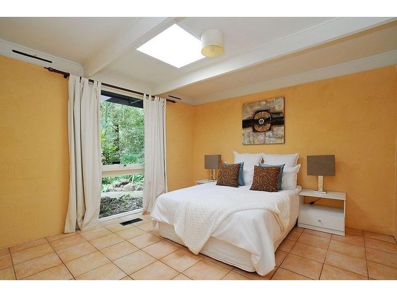 6 Borang Avenue, Selby VIC 3159