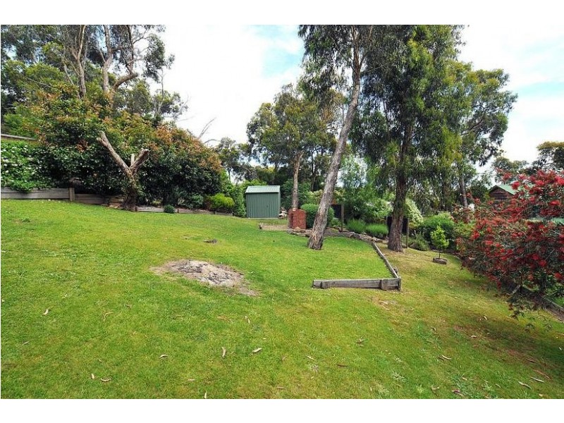 6 Vernon Street, Upper Ferntree Gully VIC 3156