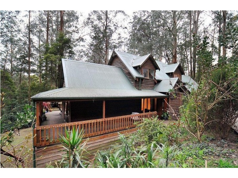 3 Vista Grove, Sherbrooke VIC 3789