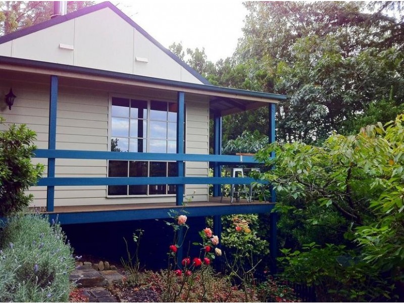 2 Alpine Crescent, Kallista VIC 3791