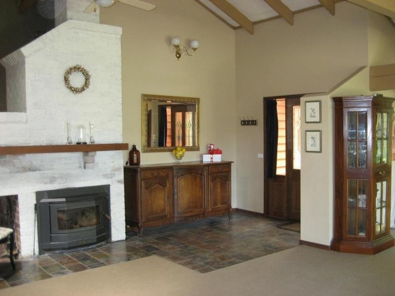 9 Norton Rd, Kallista VIC 3791