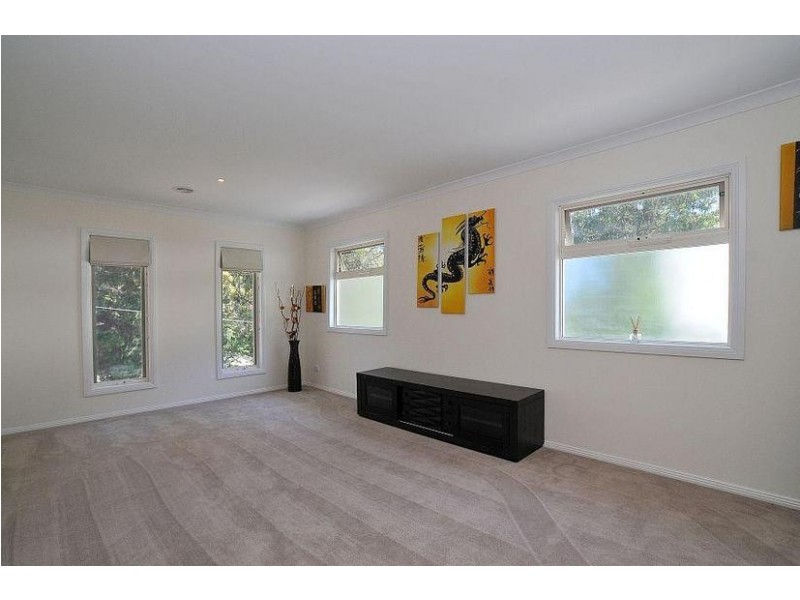 85 Alexander Avenue, Upwey VIC 3158