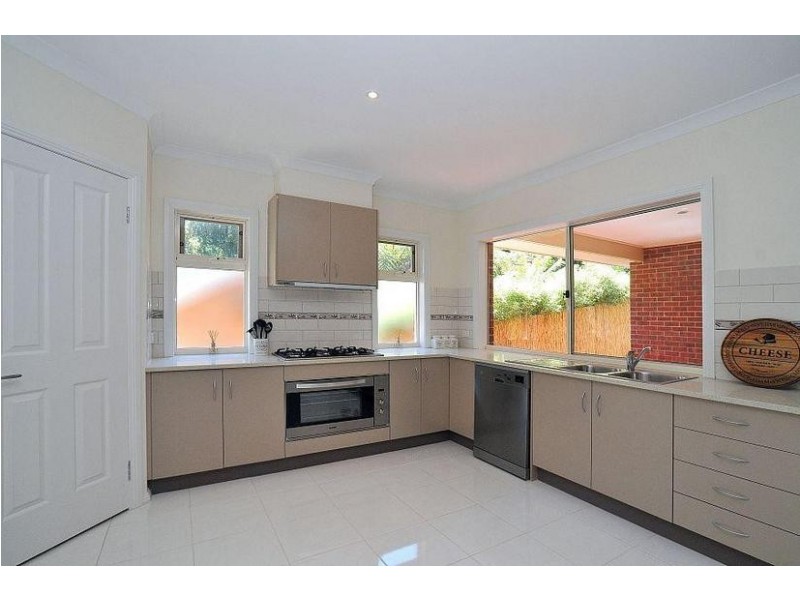 85 Alexander Avenue, Upwey VIC 3158
