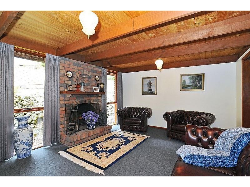 50 Ferndale Road, Upper Ferntree Gully VIC 3156