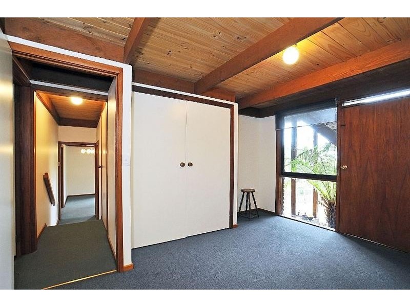 50 Ferndale Road, Upper Ferntree Gully VIC 3156