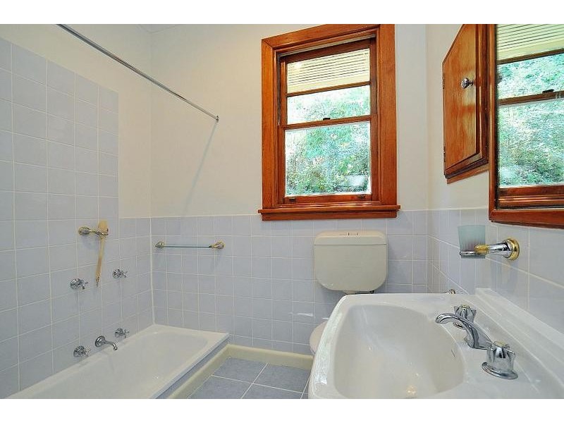17 Kemp Street, Upwey VIC 3158