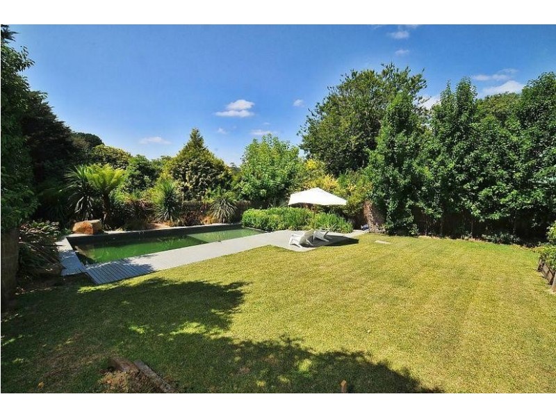 13 The Crescent, Sassafras VIC 3787