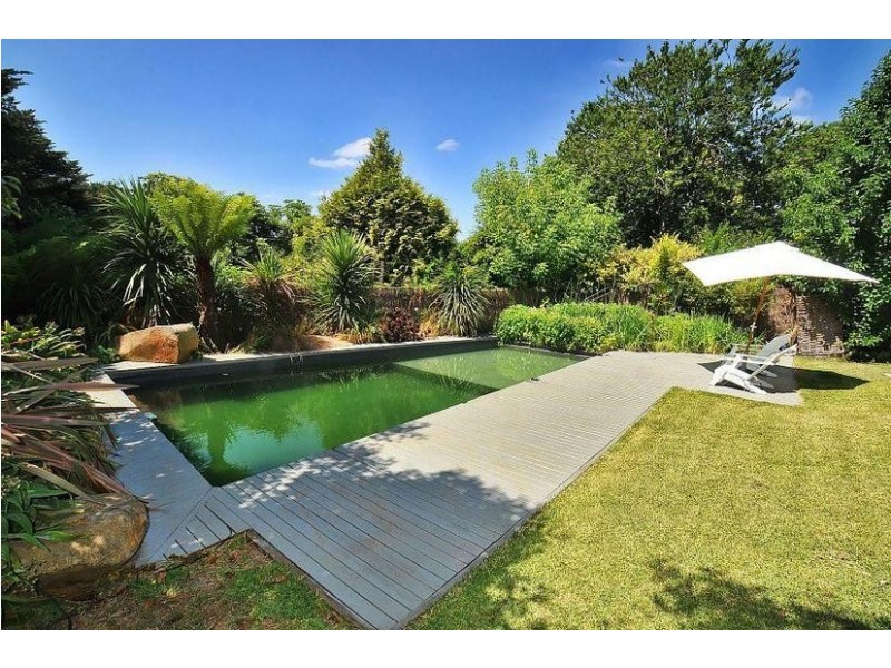 13 The Crescent, Sassafras VIC 3787