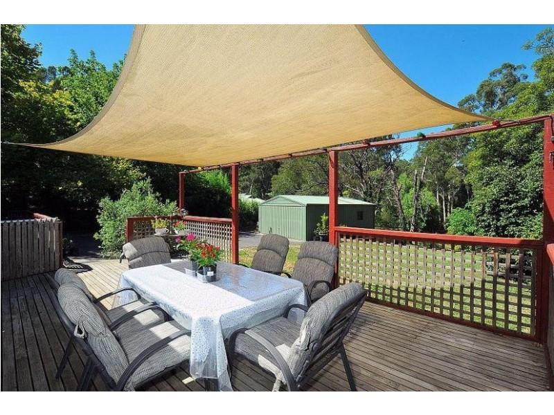 12 Belgrave Avenue, Belgrave VIC 3160