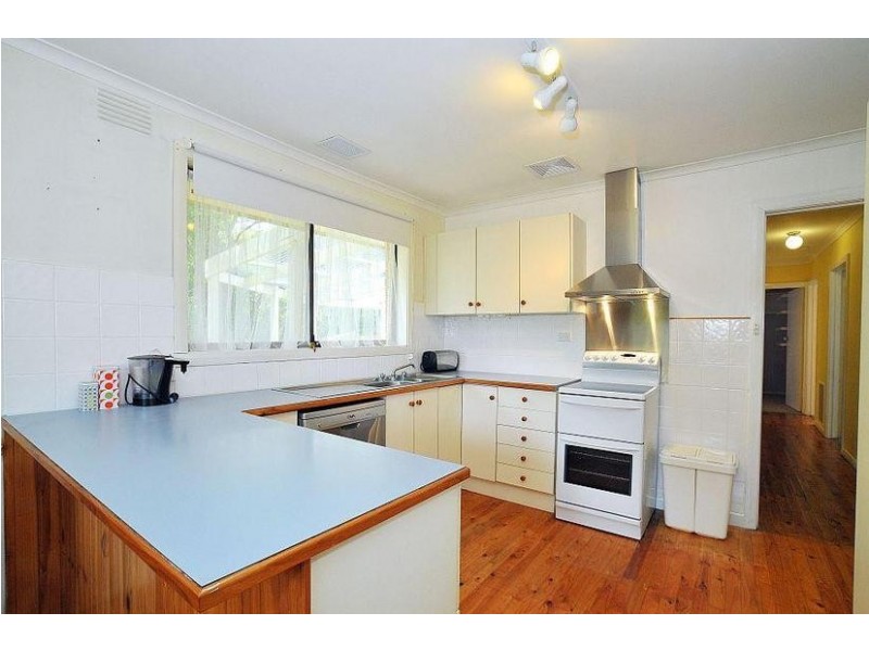 4 Ferndale Avenue, Upwey VIC 3158