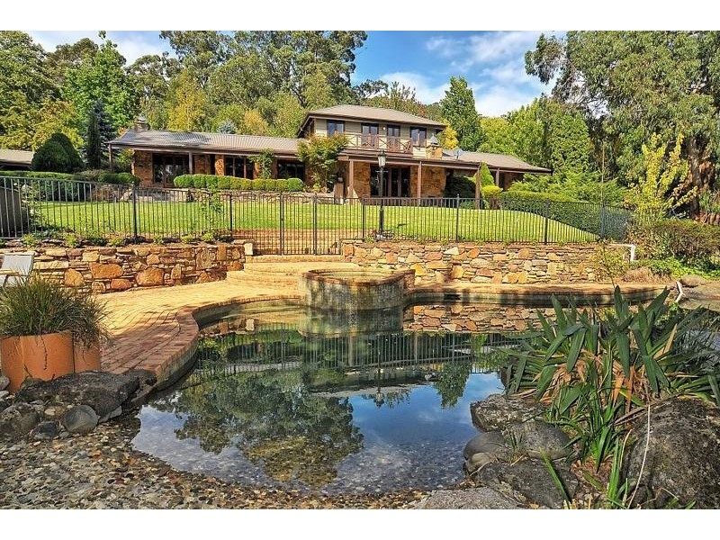 32 William Road, The Patch VIC 3792