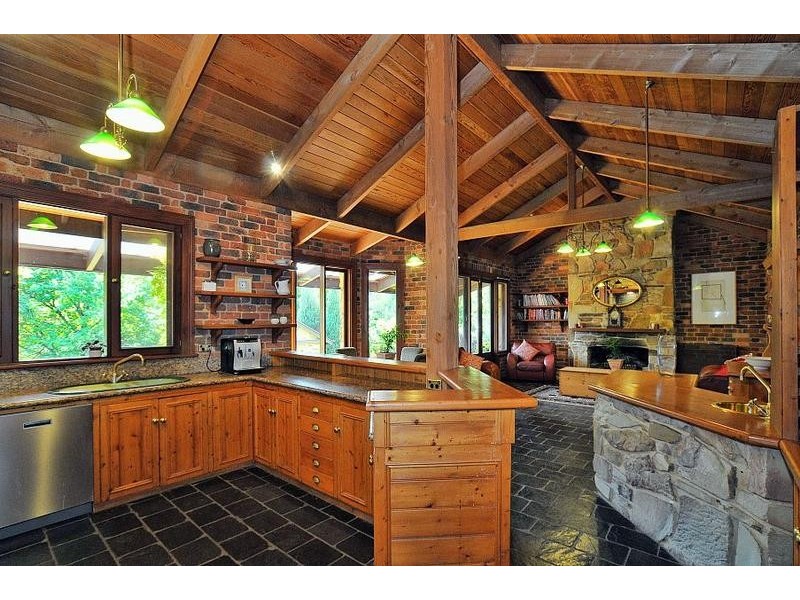 32 William Road, The Patch VIC 3792