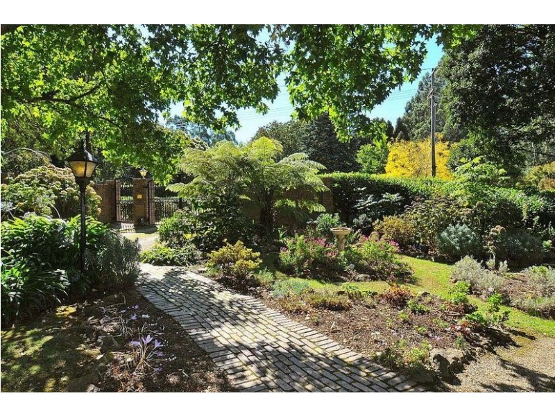 14 Old Coonara Road, Olinda VIC 3788