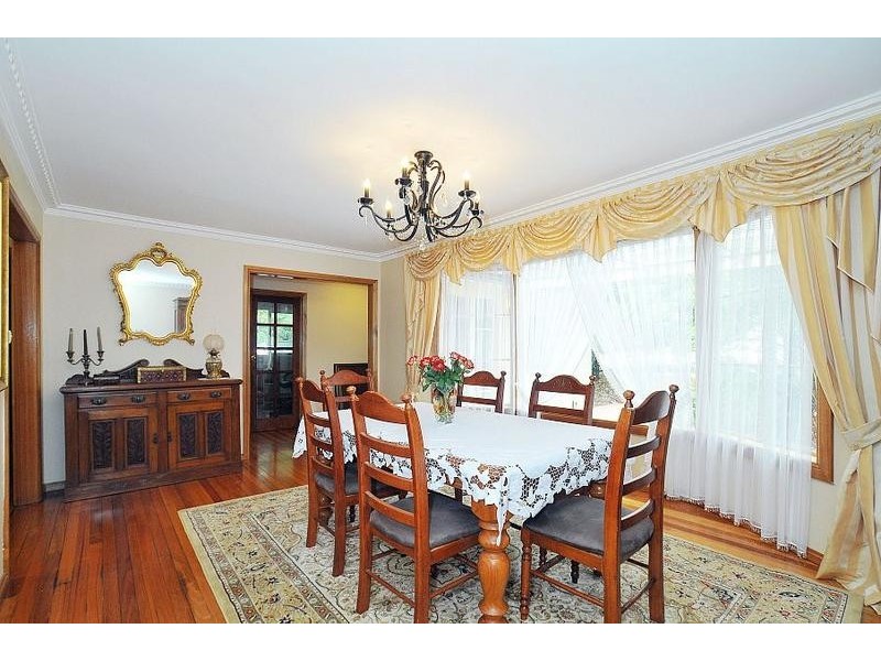 5 St.James Avenue, Kallista VIC 3791